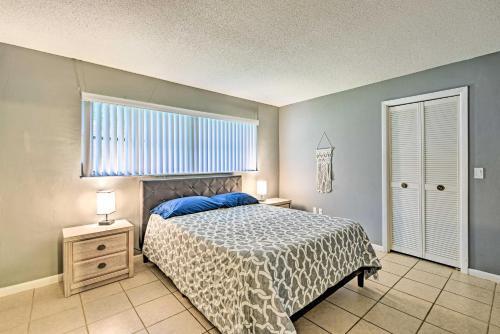 Modern Sarasota Home With Private Pool And Grill!