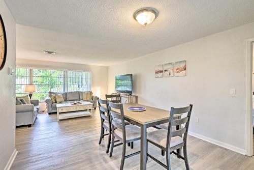 Modern Sarasota Home With Private Pool And Grill!