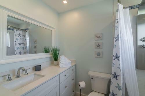 New Completely Remodeled Villa With Beach And Heated Pool Access