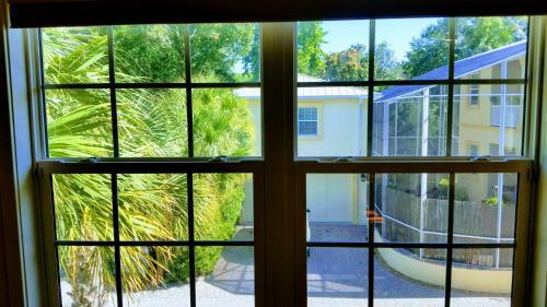 Downtown Sarasota Carriage House