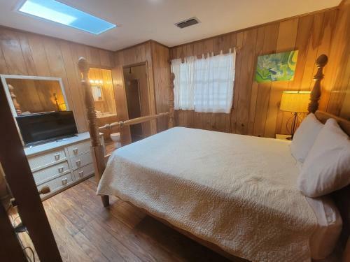 Aquaview Home