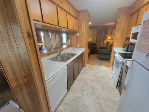 Aquaview Home