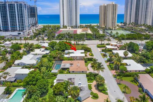 4b/3b Gem W/heated Pool/jacuzzi - Steps To Beach