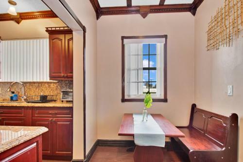Charming Condo Min. From Beaches, Wpb Airpt, Dwtn