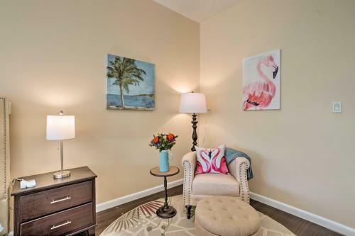 Colorful West Palm Beach Home With Private Yard