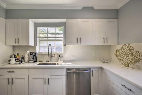 West Palm Beach Oasis With Pool - Near Beach!