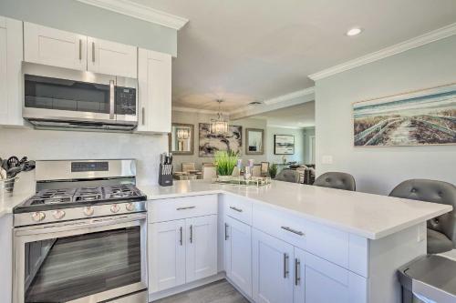 West Palm Beach Oasis With Pool - Near Beach!