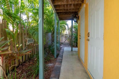 The Savannah - Perfect Couple Getaway!