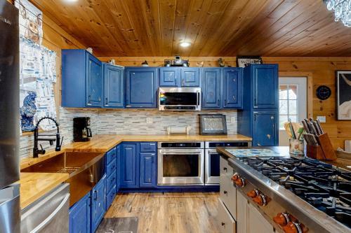 Lucky Clover Cabin