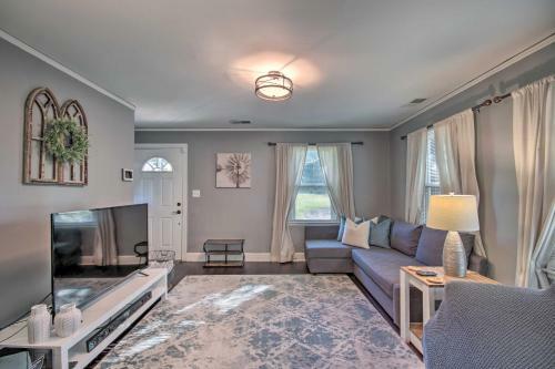 Luxe Cottage With Fire Pit Less Than 4 Mi To Olde Towne