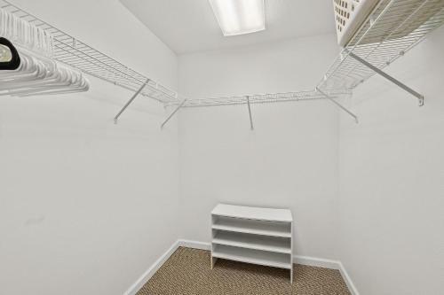Seaside Escape - Spacious 3 Bedroom Ground Floor Condo - Steps To Atlantic Ocean