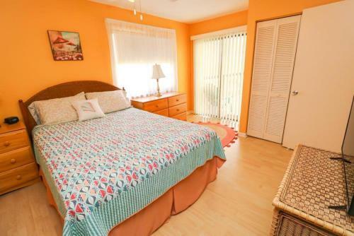 Ocean Village Club D25