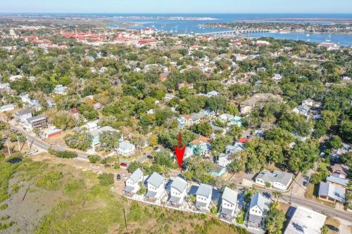 194 Riberia - Downtown Waterfront Luxury Home