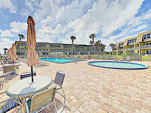 Cresent Sandpiper Condo Unit B205