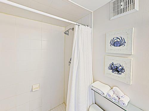 Cresent Sandpiper Condo Unit B205