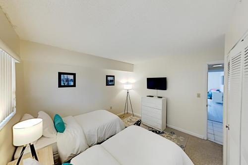 Pelican Inlet Condo Unit C222