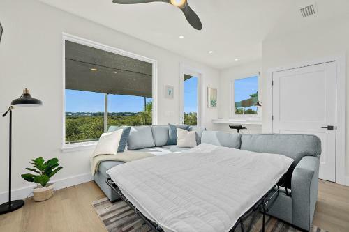 192 Riberia - Downtown Waterfront Luxury Home