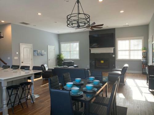 Large Home In Atlanta Area