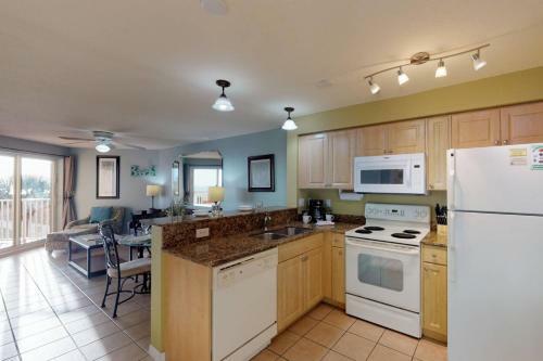 302 - Surf Beach Resort