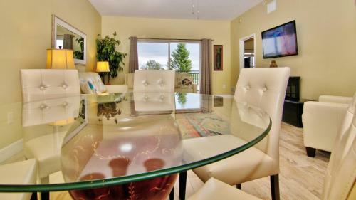 Madeira Bay Resort By Teeming Vacation Rentals