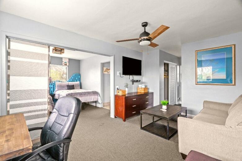 Hotel Boutique Beach Retreat, Heated Pool, Open Corridor