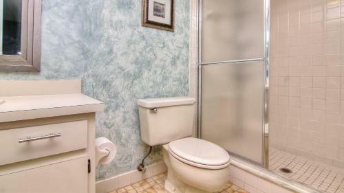 Arie Dam By Teeming Vacation Rentals