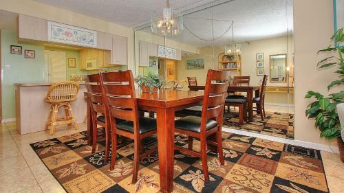 Arie Dam By Teeming Vacation Rentals