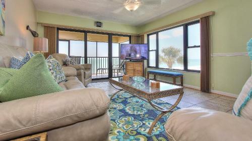 Arie Dam By Teeming Vacation Rentals
