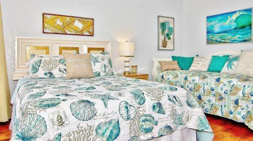 Arie Dam By Teeming Vacation Rentals