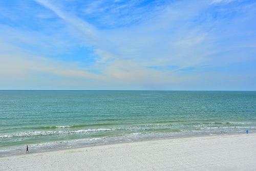 Sunset Chateau 207 Beachfront With Many Updates On Sunset Beach