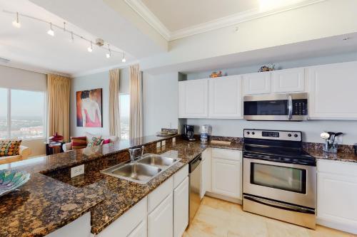 Tidewater Beach Resort 2800