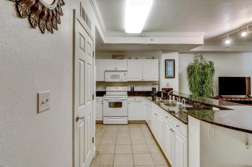Tidewater Beach Resort IV