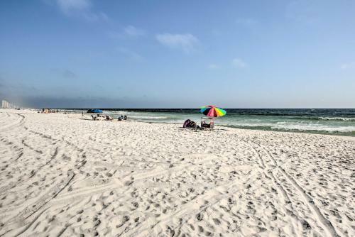 Coastal Pcb Cottage With Pool And Bbq 1block To Beach!