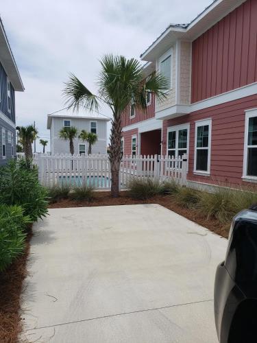 Hook, Wine & Sinker - Private Pool! Brand New!