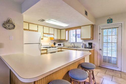 Pet-friendly Pcb Resort Gem With Pool Walk To Beach