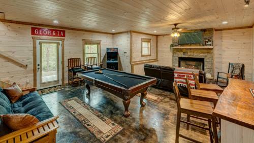 A Cozy Corner Cabin By Escape To Blue Ridge