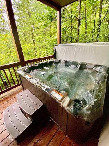 Beary Cozy Hideaway Awesome Secluded View-firepit