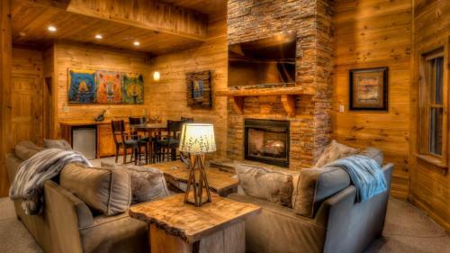 Logan's Peak By Escape To Blue Ridge