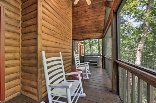 Updated Blue Ridge Cabin With Hot Tub And Fire Pit!