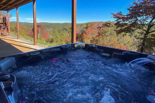Luxe Chic Blue Ridge Hideaway Toccoa Overlook!
