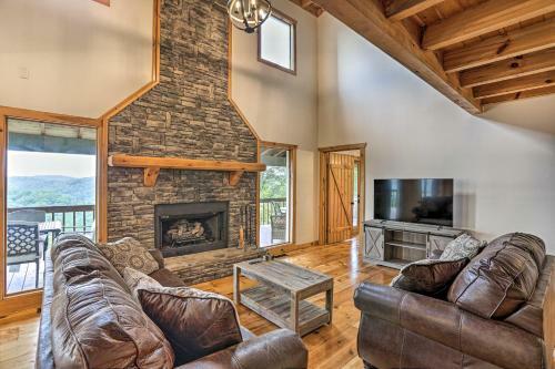 Luxe Chic Blue Ridge Hideaway Toccoa Overlook!