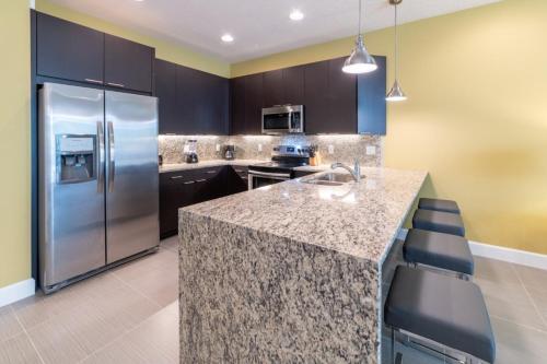 Villa Charming Townhome With Private Pool Near Disney