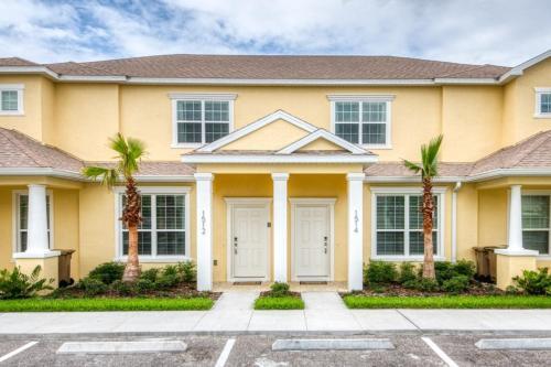 Villa Charming Townhome With Private Pool Near Disney