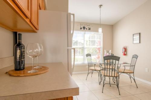 Amanda's Cozy Clear Creek Pool Home Home