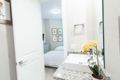 New 4 Br 4 Ba Villa Ground Zero To Theme Parks