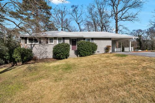 2051 Harwinor Road Southeast