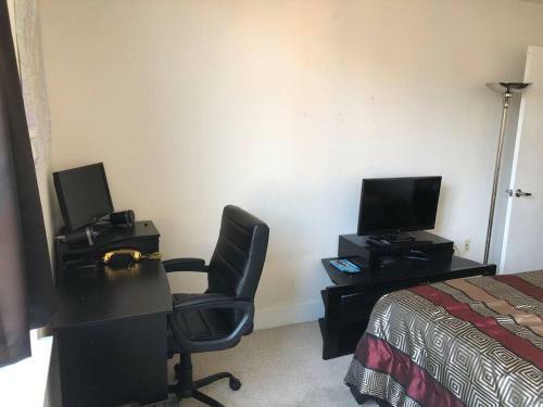Heart Of Downtown Atl Condo