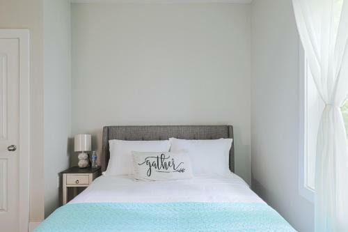 Villa Contemporary Southern Luxury Cottage
