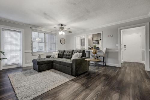 Highrise Atl Downtown Home With A View, Sleeps 4