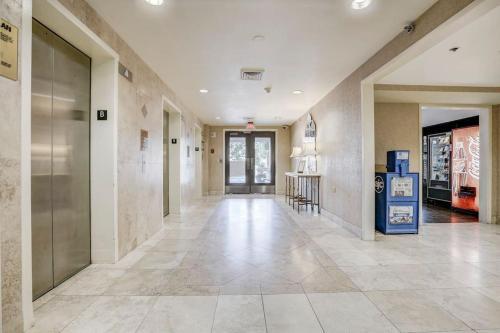Highrise Atl Downtown Home With A View, Sleeps 4